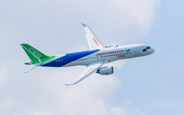 C919初次挑战高高原，，，，，，，这样的将来值得等待！